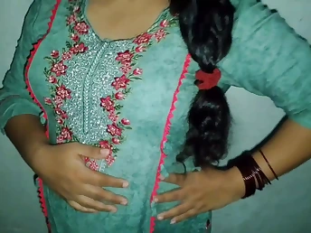Desi Randi drilled hard and deep forth Indian style with long hair