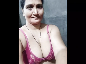 Indian Bhabhi hooks up with her neighbour's super-hot wife for some torrid homemade anal act