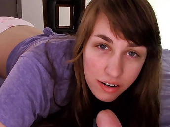 Puny Yankee sitter Craves gets her cock-squeezing labia packed with jizm