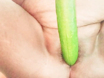 Interactive Indian housewife Bang Fuckbox with Spongy Gourd - Super-steamy Desi Fuck-a-thon