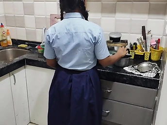 Hot Indian college girl's foremost time residence hump around stepbrother in hot homemade video