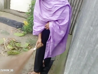 Watch Nymph Piping hot the Yard Bare in the Rain: Intimate Open-air Bang with Desi Hd Flick