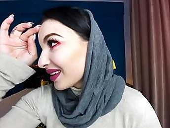 See this dear Muslim bi-atch try fun with her pussy on cam for you - live and real!
