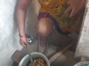 Watch Saanthi2 and Vetrivel get moistness with a fat black cock in homemade Desi doggystyle action