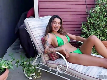 The sexy Latina girl couldn’t spare her rent, so she had to practise intimate acts