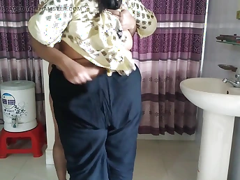 Witnessing Stepaunty's monstrous butt while indulging in an Indian desi hookup with the brush step-neighbor