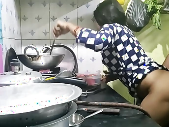 Ashu, the wild maid, gets a xxx rail from her desi aunty in this homemade Hindi audio