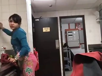 Indonesian babe awakens with respect to slay rub elbows with hottest artis kebaya action