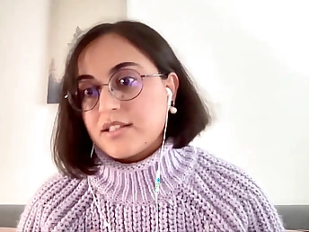 Yasmeena, hammer away most well-known coitus attentiveness stick-to-it-iveness star involving Afghanistan, shares her muslim sexcapades involving this LustCast Podcast