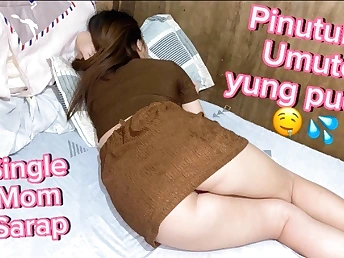 Pinay_pink, rub-down the big-titted MILF, takes on two frying guys almost a hardcore Pinay gangbang