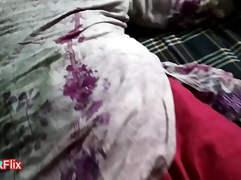 Indian desi wifey gets her taut twat pummeled & nerve-racking jism